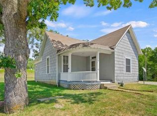 901 S Main St, Lansing, KS 66043