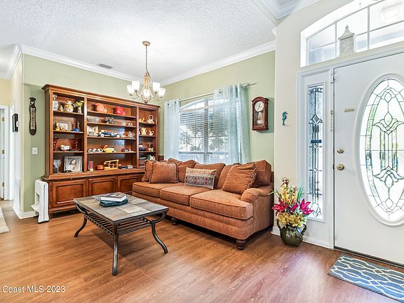 5th image of 3120 Demaret Dr