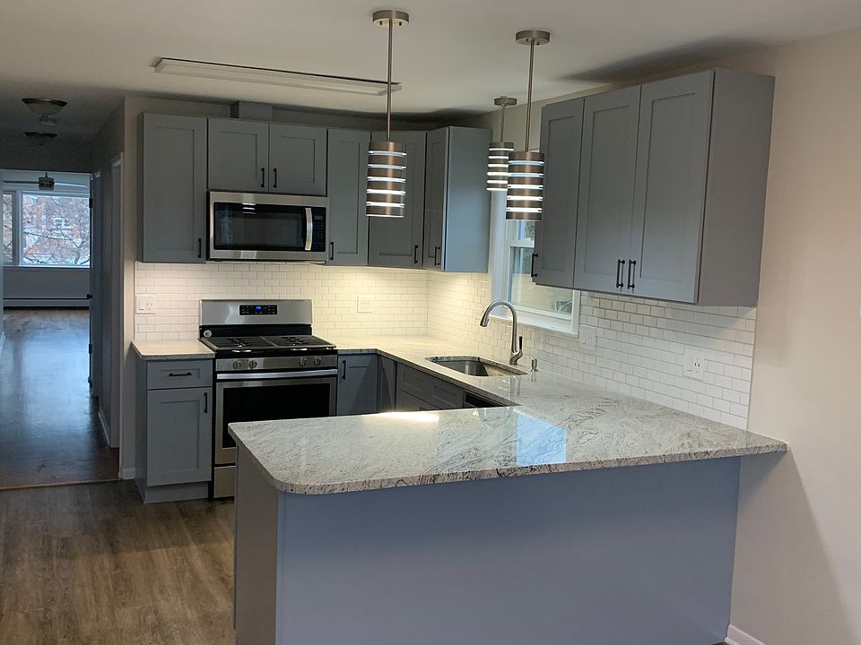 1st image of 5861 W Gunnison St #1