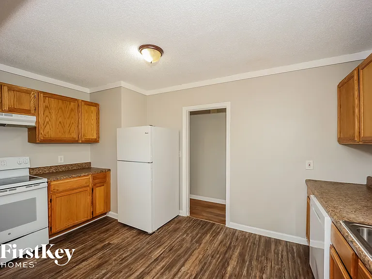 519 Erin Ave SW — Photo 8
