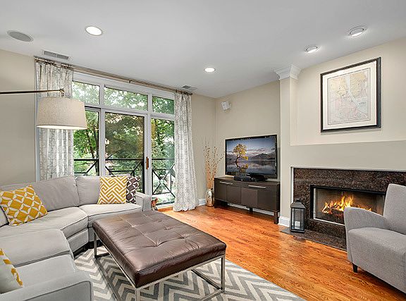 4th image of 3231 N Clifton Ave #2