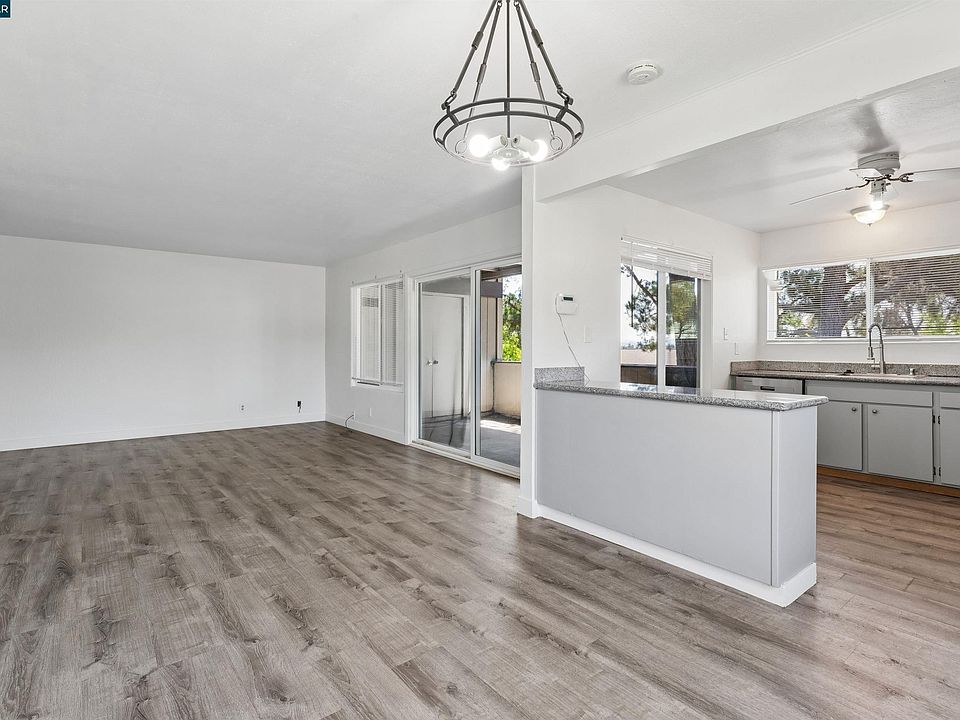 1st image of 355 Parkview Ter #7