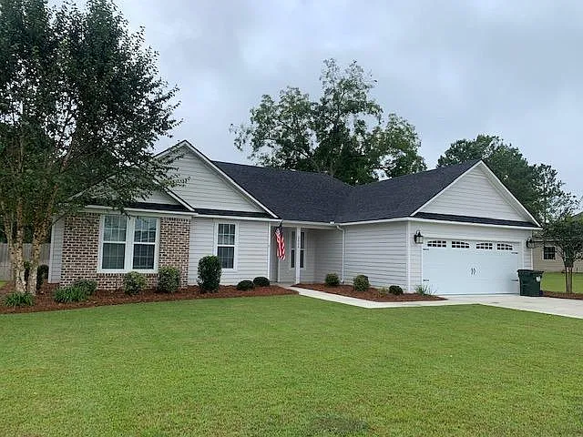 4 bed, 1674 sqft, $1,825 — Photo 1