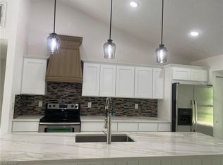 1640 8th St NE, Naples, FL 34120