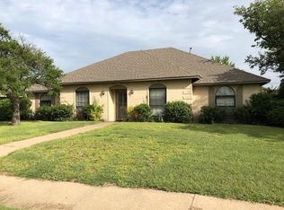 1809 Yorkstown Dr, Ennis, TX 75119