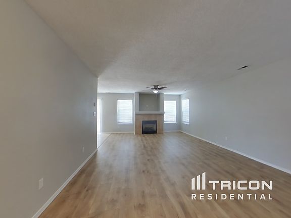 3rd image of 10311 Nacimiento St NW