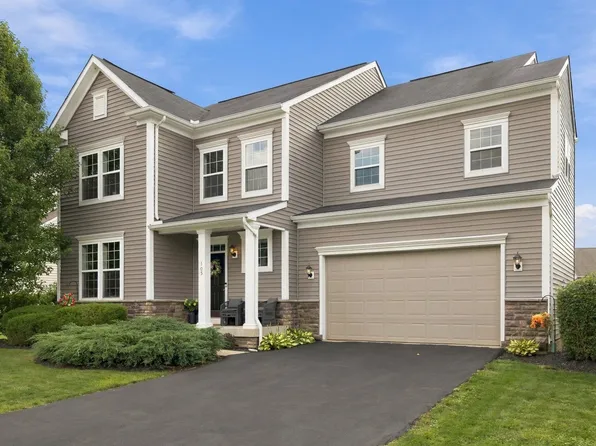 105 Birdie Dr, Cranberry Township, PA 16066