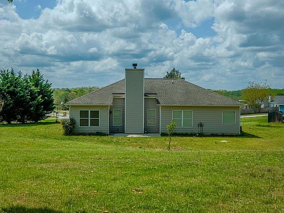 3rd image of 77 Gray Field Ct