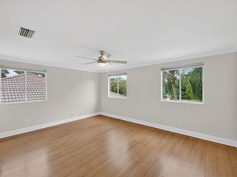 1115 Camellia Cir — Photo 22