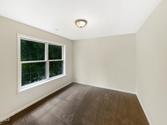 5th image of 125 River Hills Dr