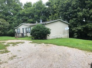 10180 Baxter Herd Rd, Silver Point, TN 38582