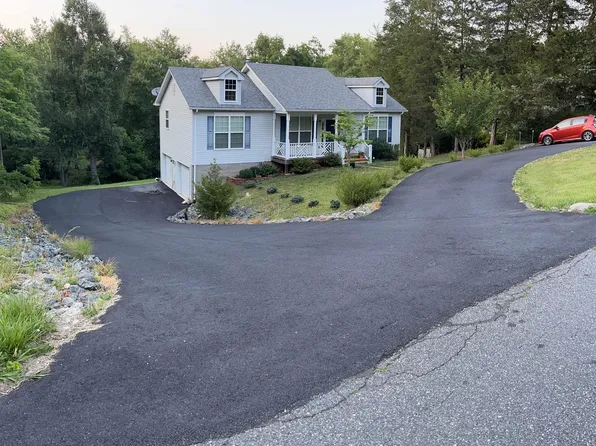279 E Daffodil Rd, Ruckersville, VA 22968