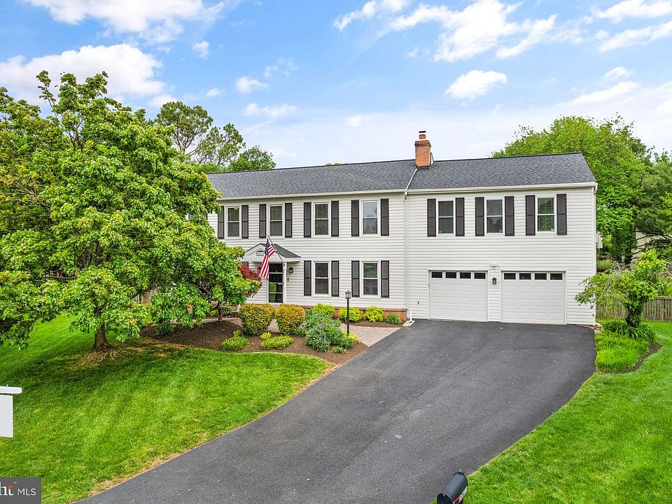 1st image of 10611 Oxford Ct
