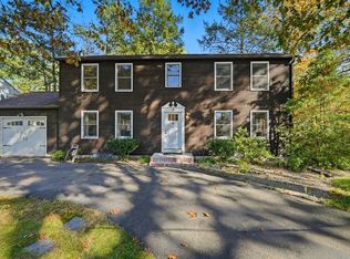 5 Ferncroft St, Longmeadow, MA 01106