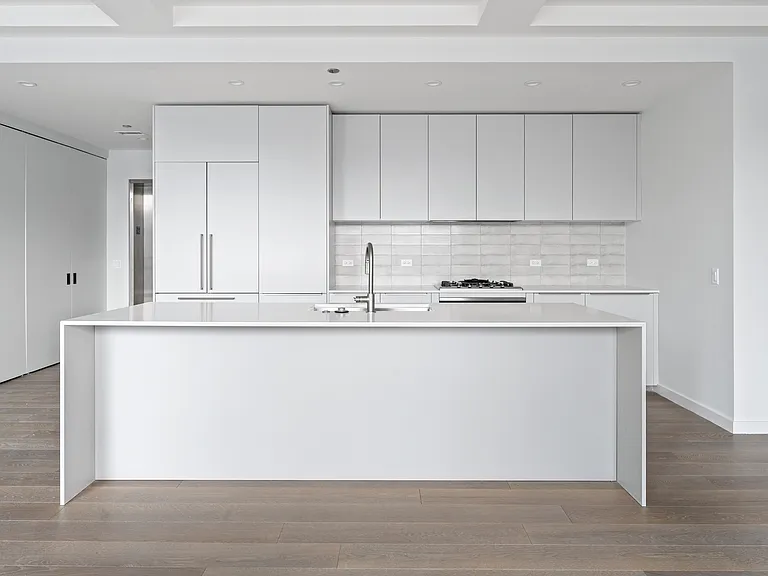 15 N Elizabeth St #201 — Photo 5