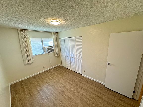 4th image of 98-1359 Koaheahe Pl APT 131