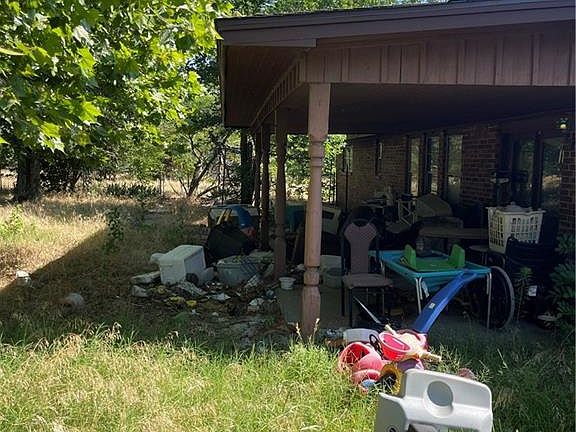 3rd image of 844 County Road 1560 Cor