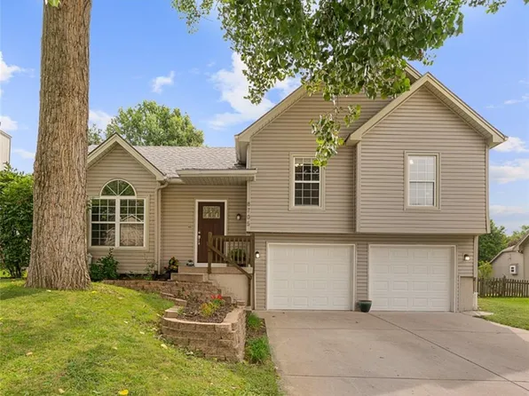 8705 N Carson Ave, Kansas City, MO 64153