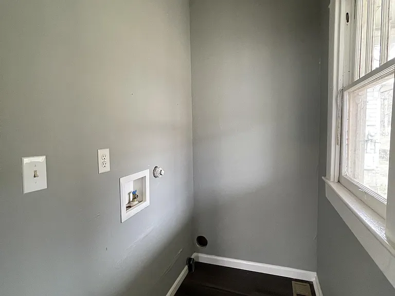 1818 Dodds Ave — Photo 9