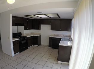 20450 Zuni Rd APT 7, Apple Valley, CA 92307