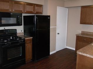 27690 Fullerwood Dr, Euclid, OH 44132