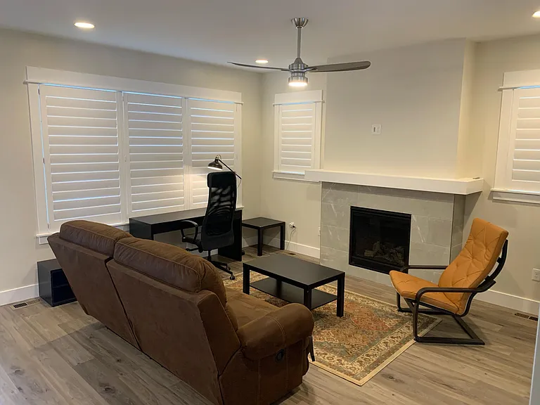 Living room with gas fireplace