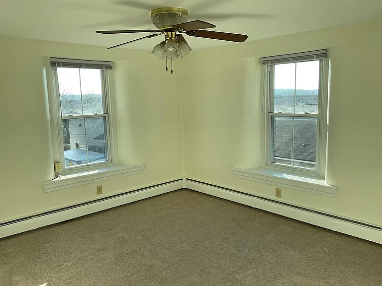 502 W State St #2 — Photo 2