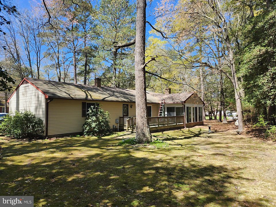 2nd image of 32149 Huntly Cir