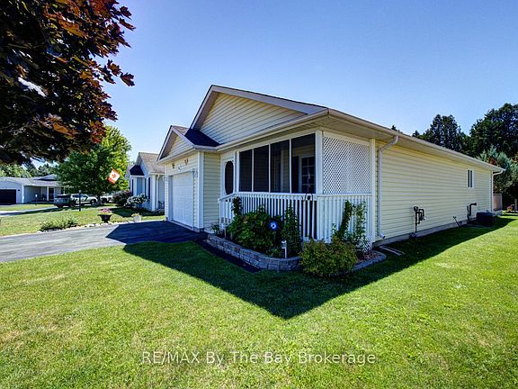4th image of 6 Illinois Cres