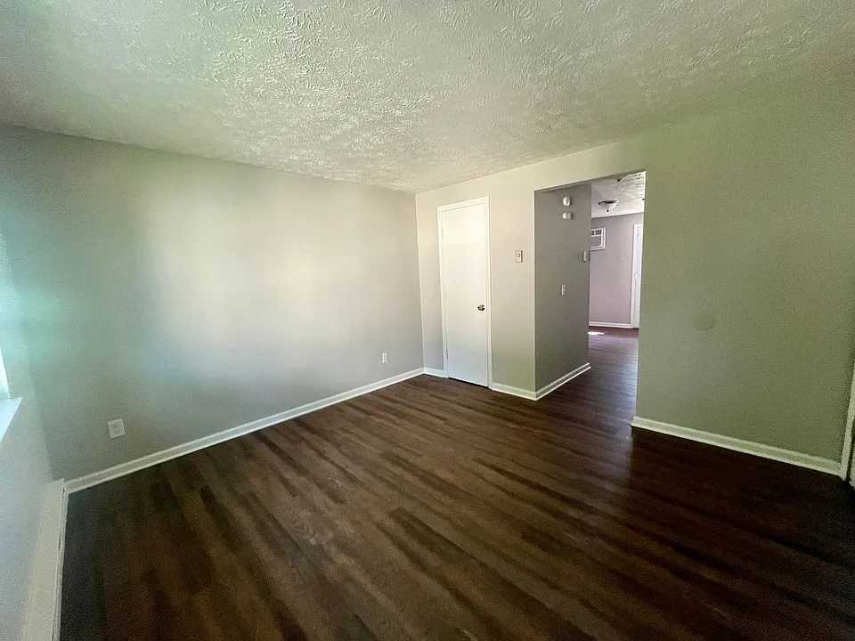 1315 Logan Ave NW