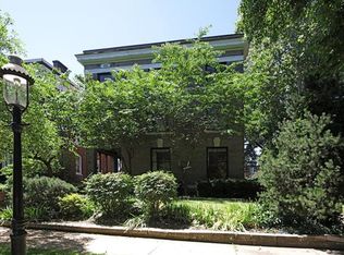 10 Lenox Pl, Saint Louis, MO
