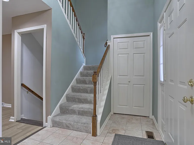 1127 Wicklow Ct — Photo 18