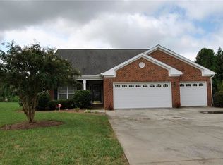 133 Old Course Dr, Advance, NC 27006