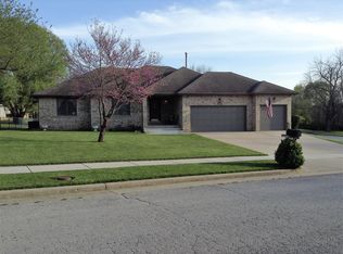 3254 W Edgewood St, Springfield, MO 65807