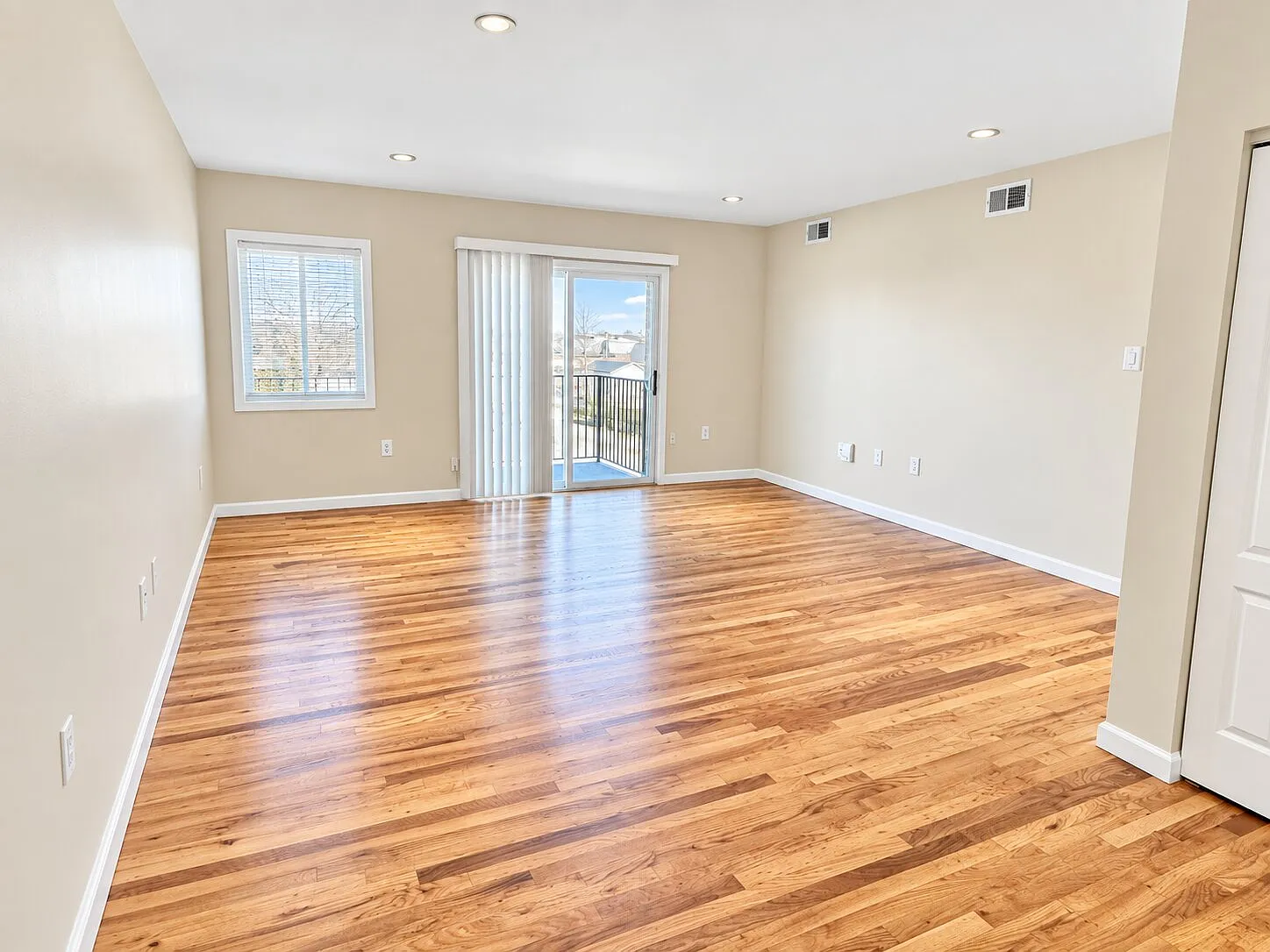 2 bed, $1,495 — Photo 4