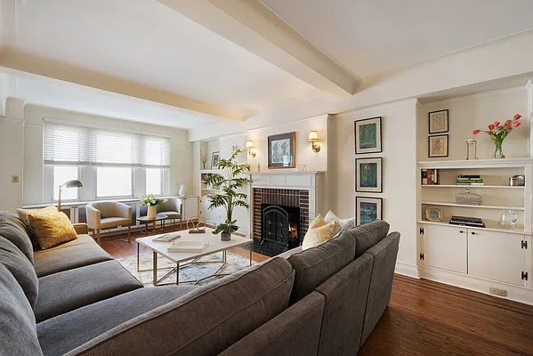 Sold by Realty Connect USA | media 2