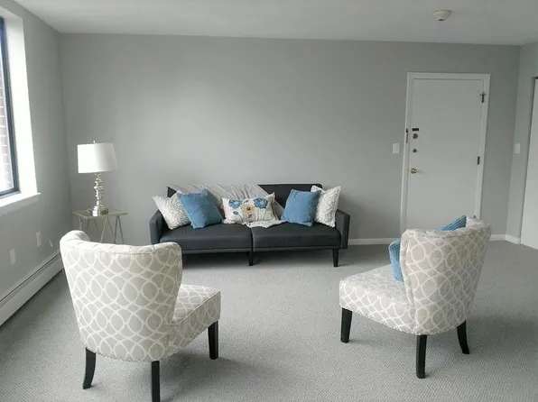 935 Washington St APT 3, Newton, MA 02460