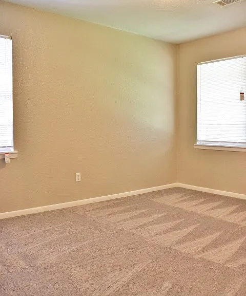 914 Chalk St — Photo 11