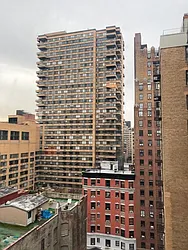 Rented by R New York