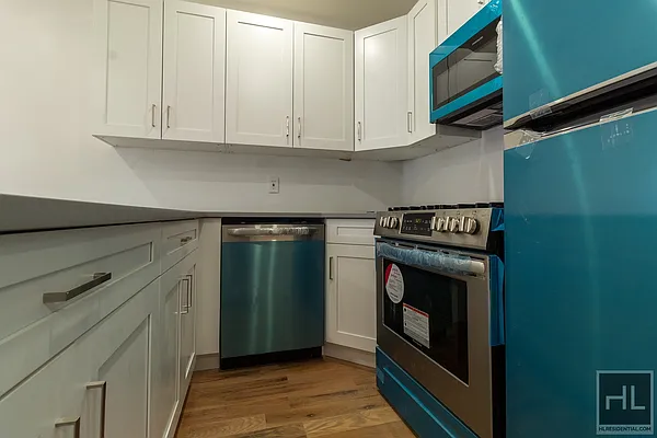 Rented by Highline Residential | media 19