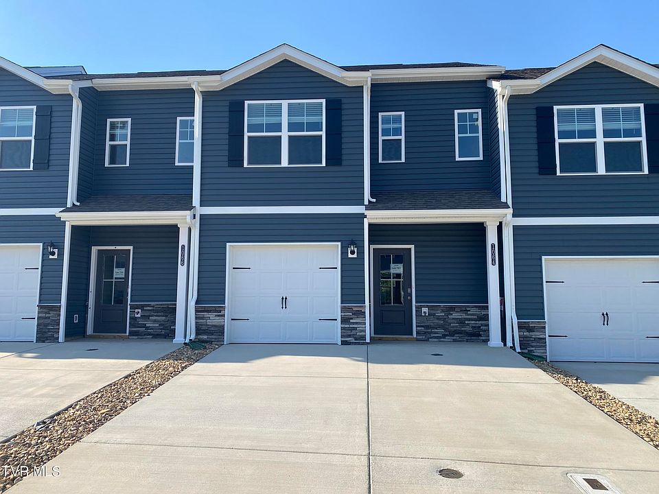 1st image of 1064 Saylors Pl