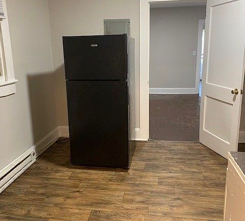 5th image of 209 Nash St