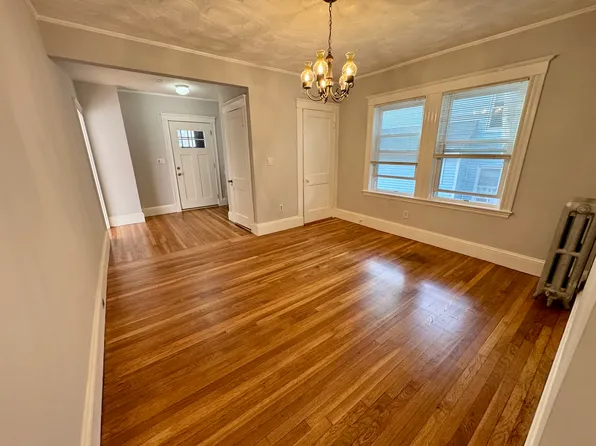 101 Nottinghill Rd, Brighton, MA 02135