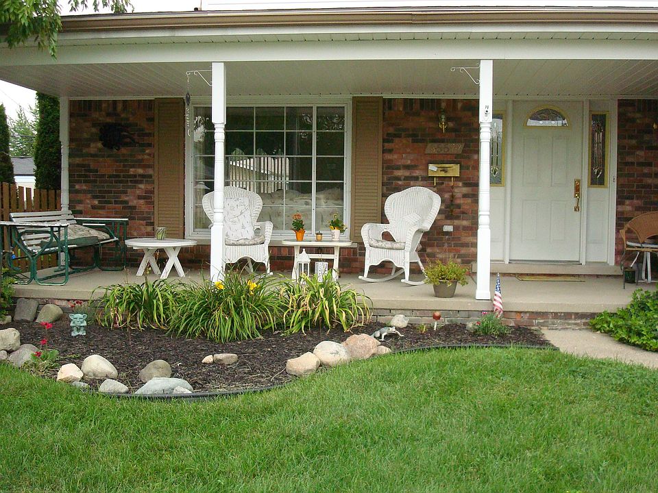 2nd image of 35577 Nona Ct