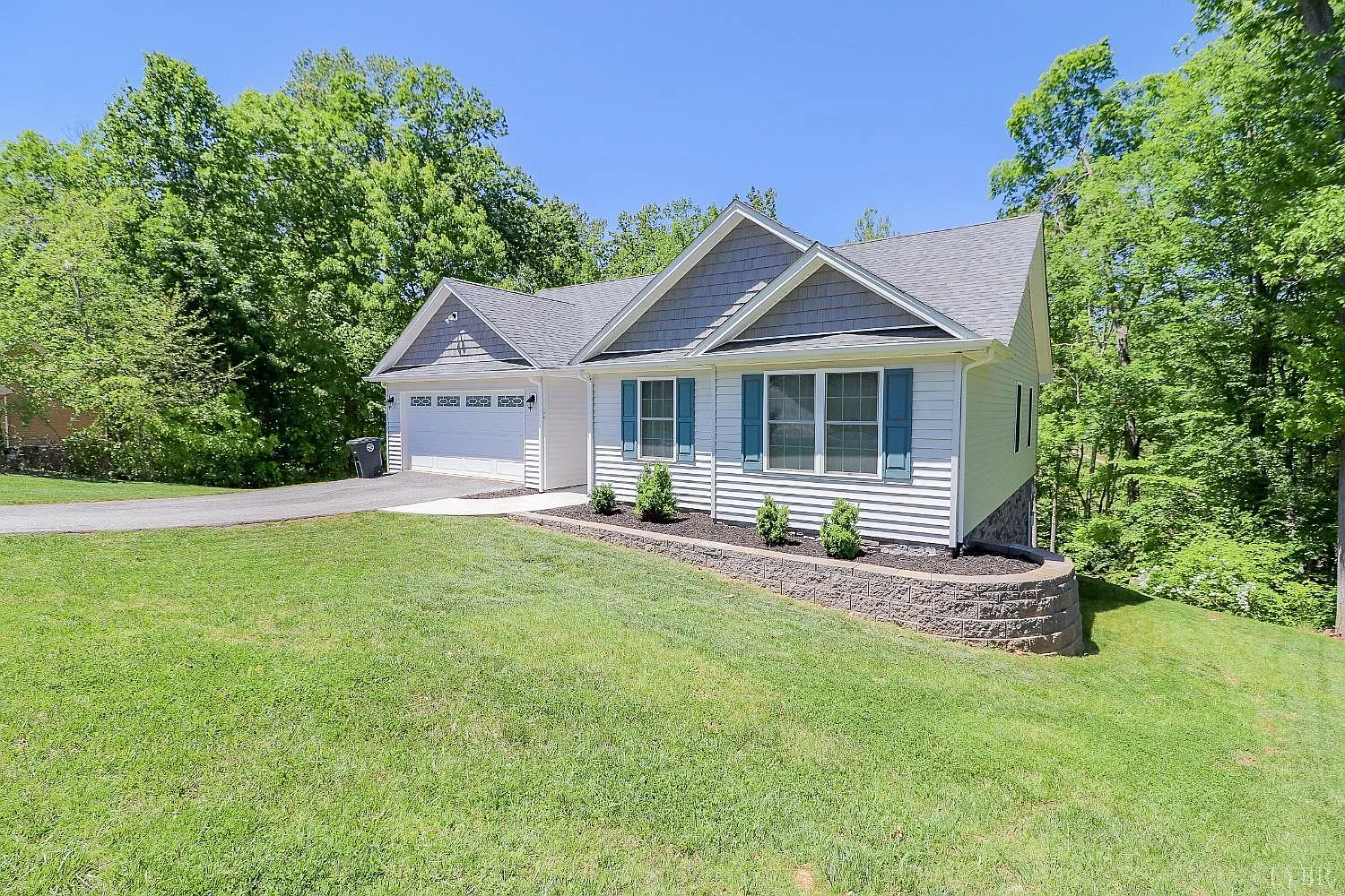 124 Palmer Drive - 1 — Photo 1