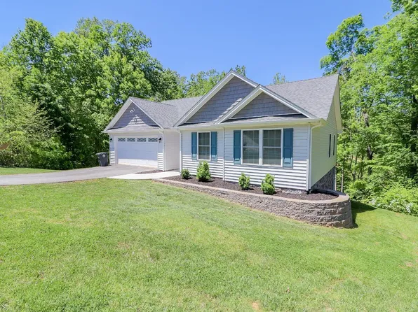 124 Palmer Dr, Lynchburg, VA 24502