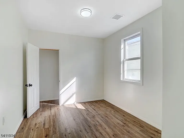 74 Winthrop St #2 — Photo 1