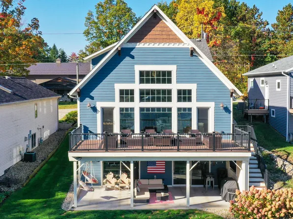 70951 Wayne St, Union, MI 49130