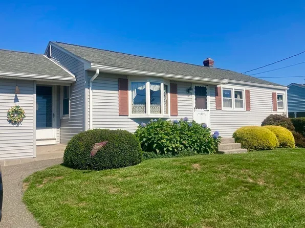 62 Dayton St, Chicopee, MA 01013