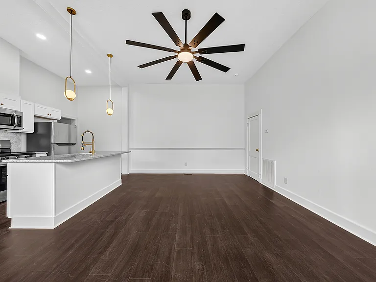 2806 Beacon Ave #B — Photo 35